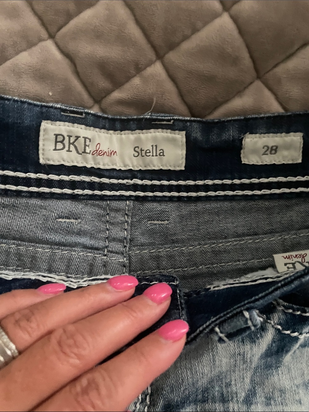 BKE Stella Women's Distressed Denim Shorts in Light Blue Wash - Picture 2 of 6